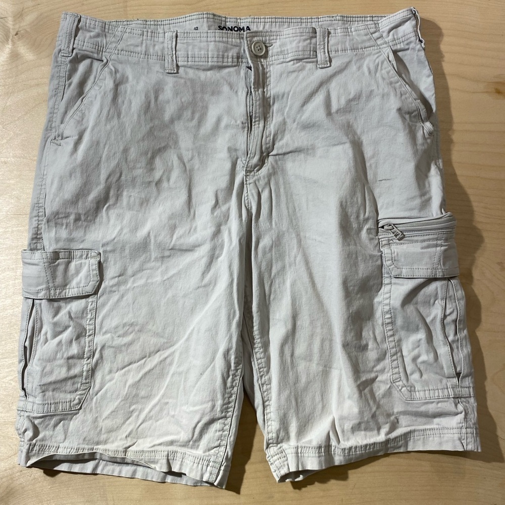 Sonoma Men's Tan Cargo Shorts 42 (MT)